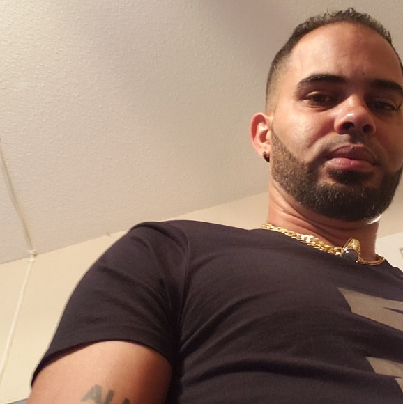 Meet your Posher, Reinaldo - Picture 1 of 1